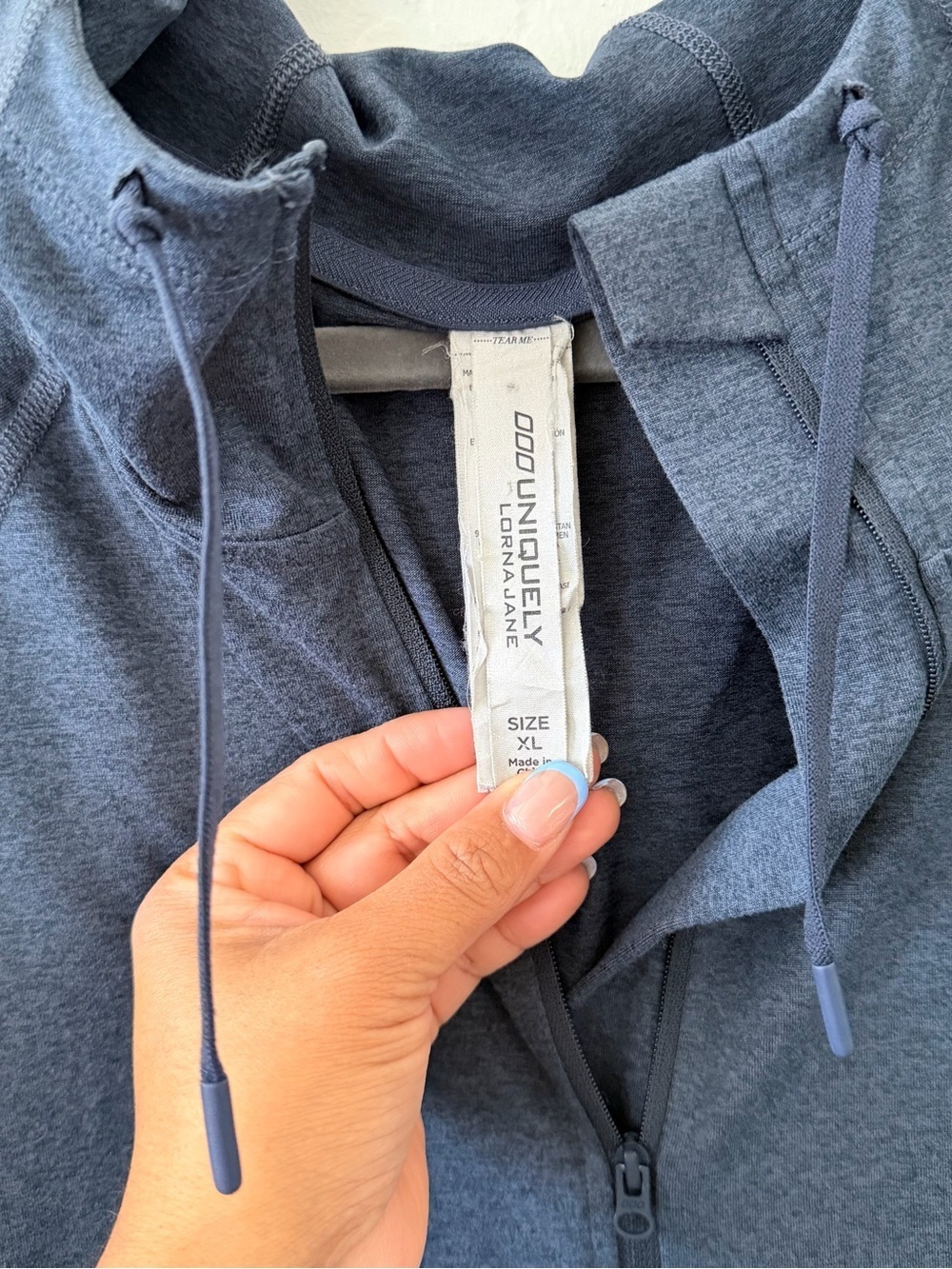 Lorna Jane Ava Active Hooded Zip-Up through - Picture 9 of 10